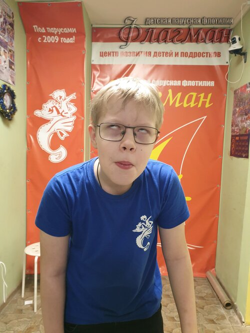 4e4c853b.ID Photo.045751